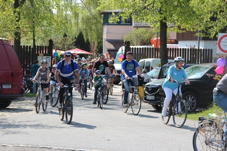 Große Fahrrad-Rallye durch Nordberlin – Initiative Reinickendorf unterstützt mit 450 Euro